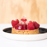 Load image into Gallery viewer, Ernest Patisserie Tarte Framboise Sureau Côté
