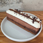 Load image into Gallery viewer, Entremets Chocolat Praliné
